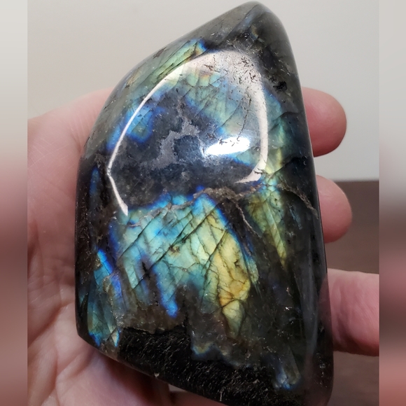 Labradorite Crystal Freeform, Two-Sided Flash, 0.67 Pounds - Picture 12 of 13